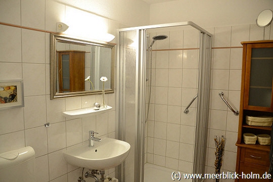 Badezimmer mit Dusche